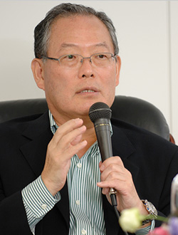 講師・村上氏近影